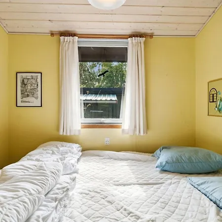 Srebrenka - 350m From The Sea By Interhome *